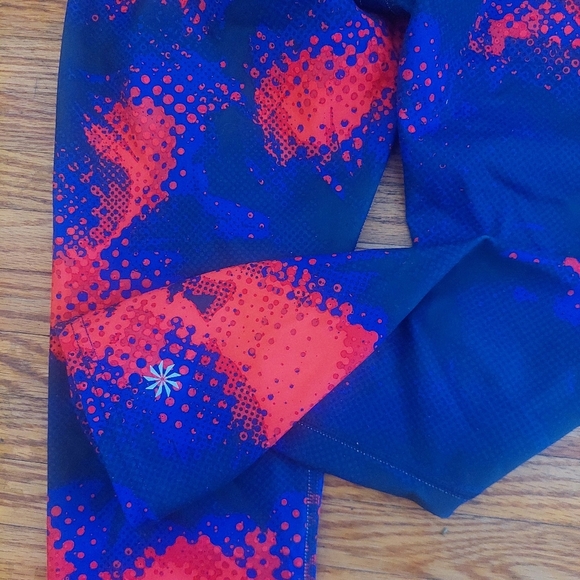 Athleta Workout Pants Women Sz Small Exercise Back POCKET - Picture 5 of 5